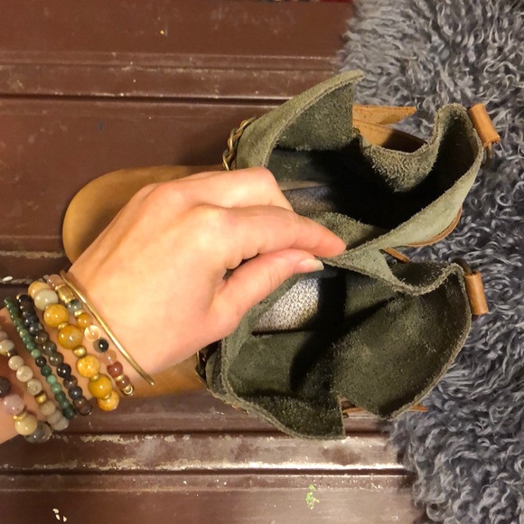 Green and Brown Leather Clogs - Picture 5 of 6